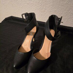 Lady's Black Heels